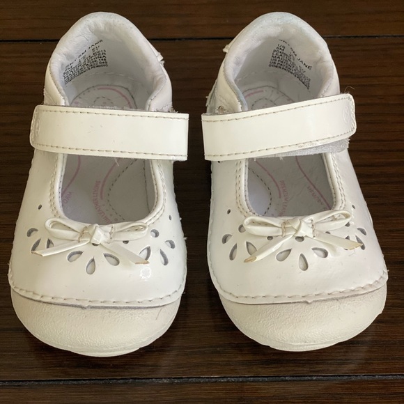 Stride Rite Soft Motion Jane White Shoes - Picture 1 of 5